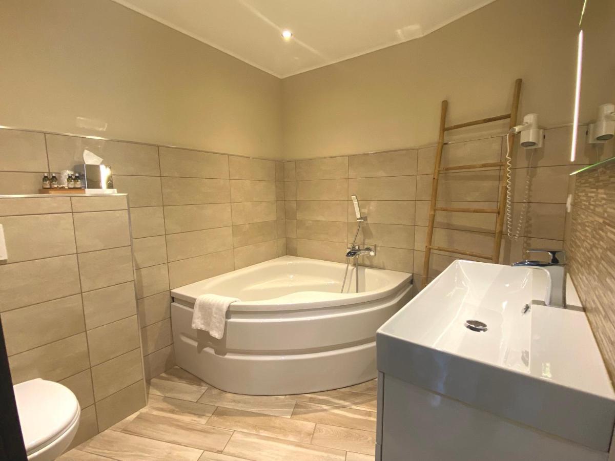 Hotel Calavita Rooftop & Spa San-Martino-di-Lota Kültér fotó